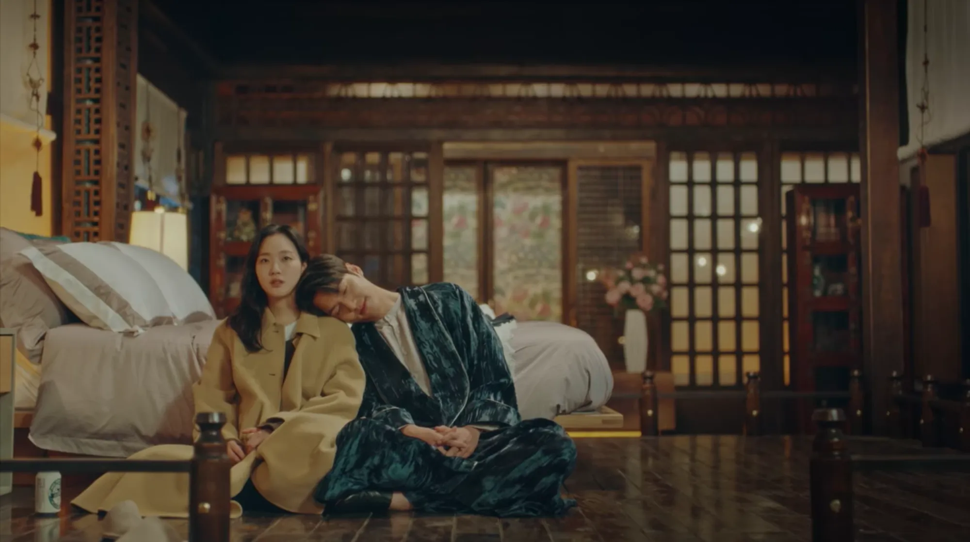 (Pic: Lee Min Ho, Kim Go Eun) The King: Eternal Monarch kdrama review - kdramaomo