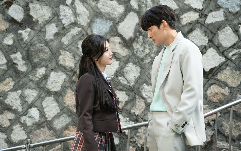 Let's talk about Ji Chang Wook and Kim Yoo Jung's k-drama Backstreet Rookie aka Convenience Store Saet Byul