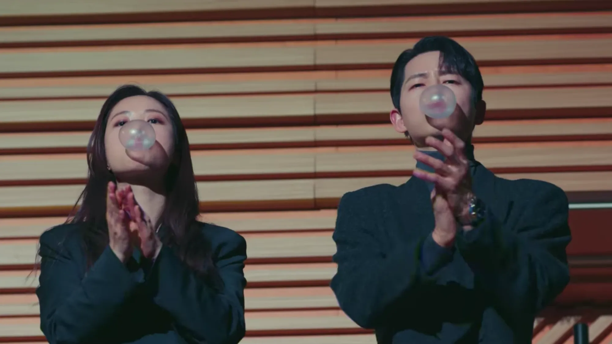 Netflix's Kdrama Vincenzo Review starring Song Joong Ki and Jeon Yeo Bin (via kdramaomo.com) 