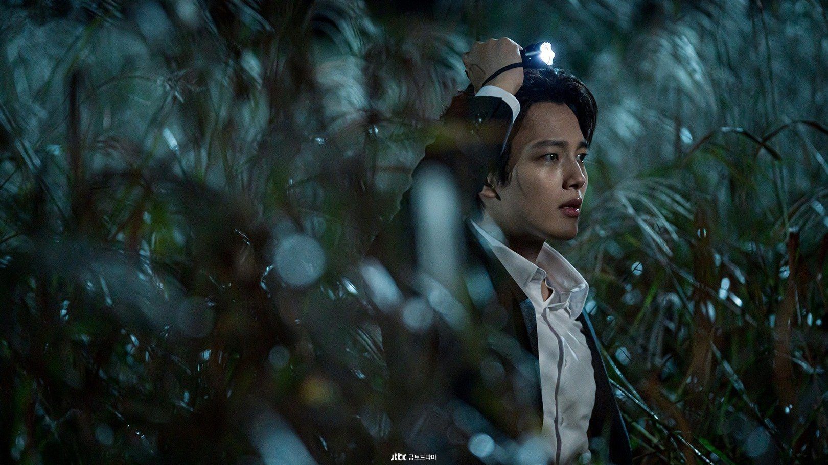 Kdrama Beyond Evil review starring shin ha kyun, yeo jin goo - kdramaomo.com 